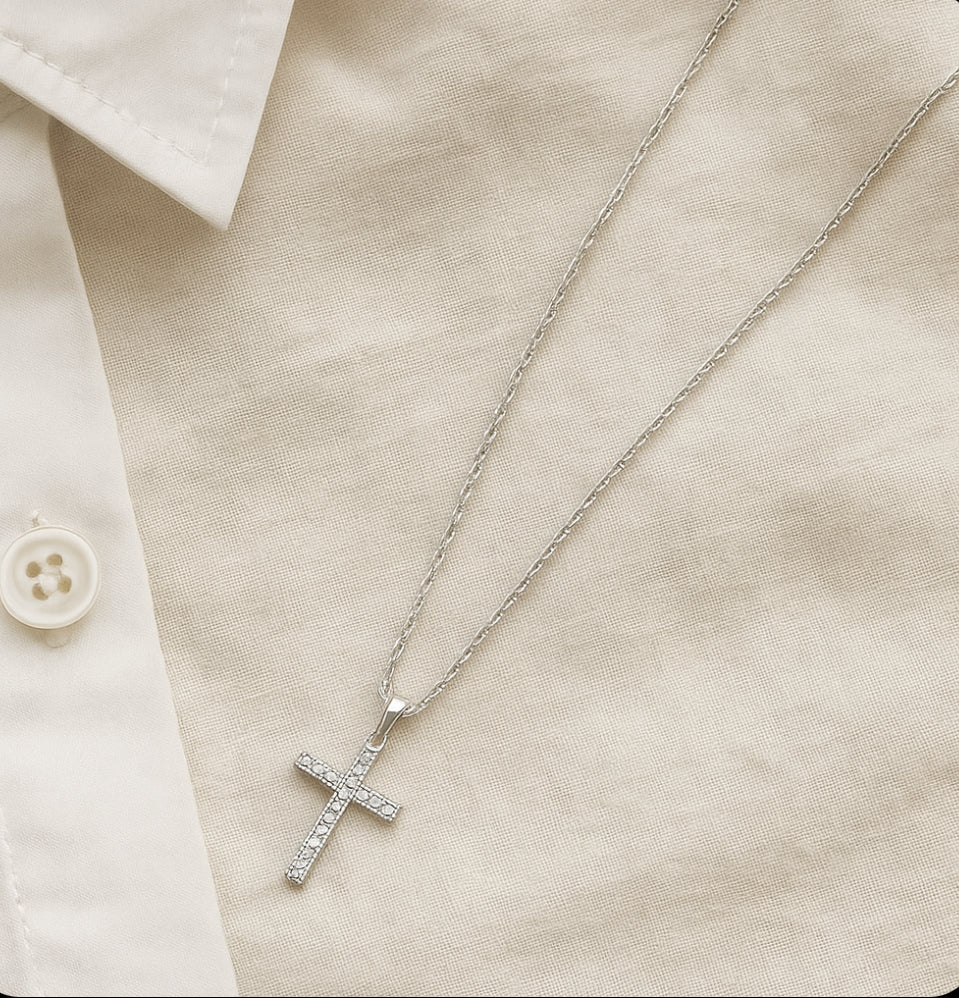 Faith in Silver – Minimal Cross Necklace
925 Sterling Silver